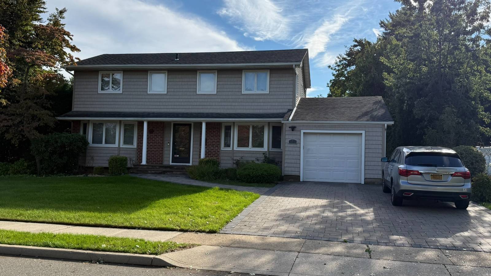 1 Niagara Dr