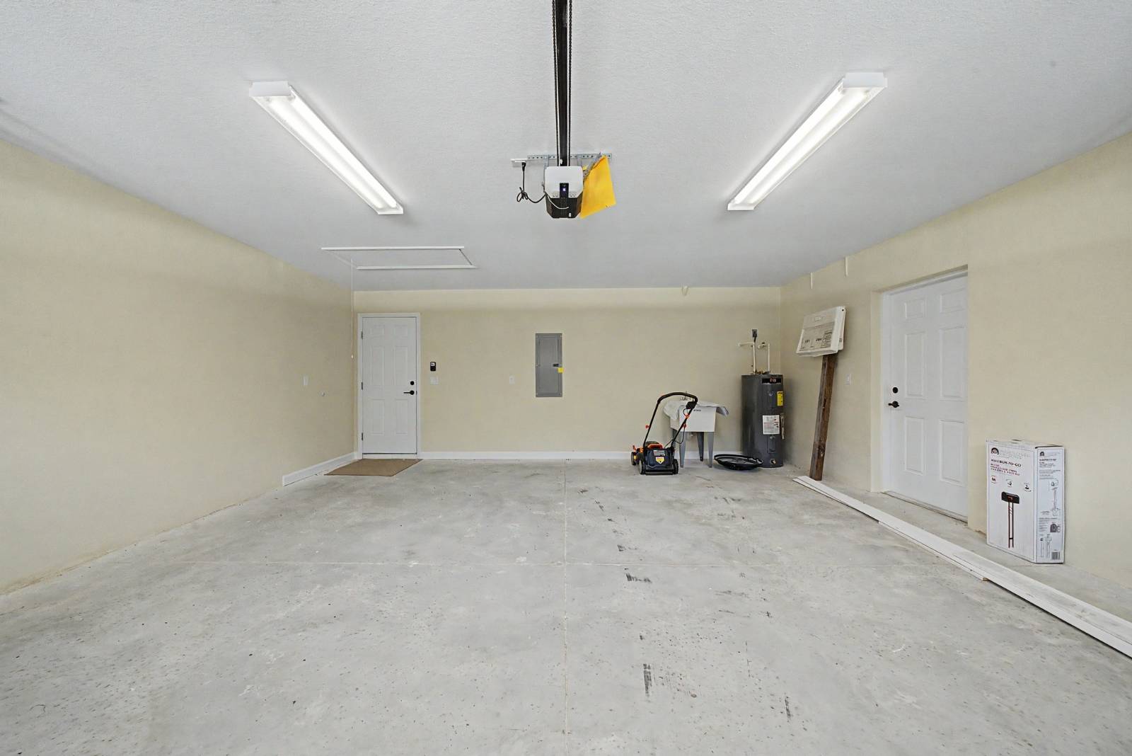 1913 N Iroquois Rd, AVON PARK, FL 33825
