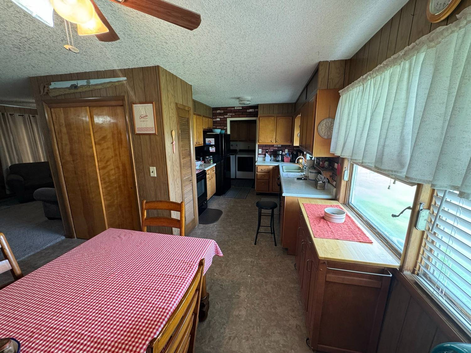Photo 7 of 60 of land listing at 36601 Rd 737, Hayes Center, NE 69032