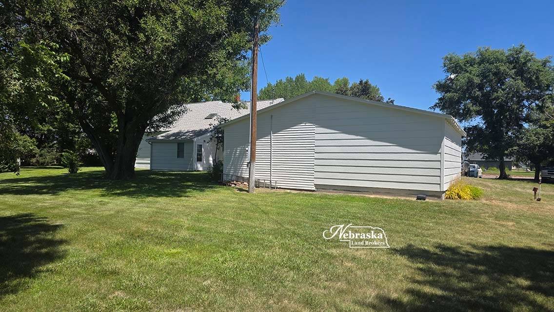 Photo 10 of 38 of home listing at 305 North Garrison, Wallace, NE 69169