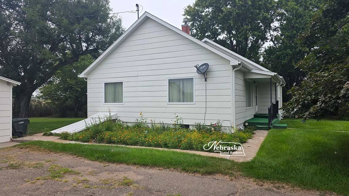 Photo 13 of 38 of home listing at 305 North Garrison, Wallace, NE 69169