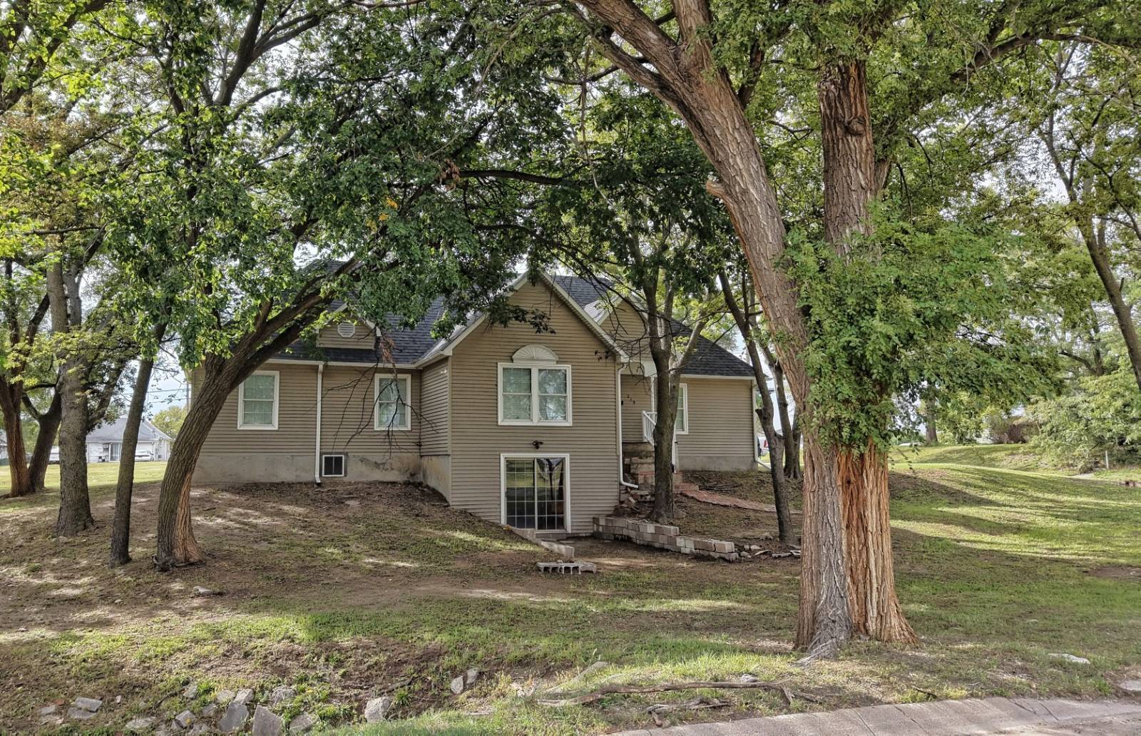 Property photo 1