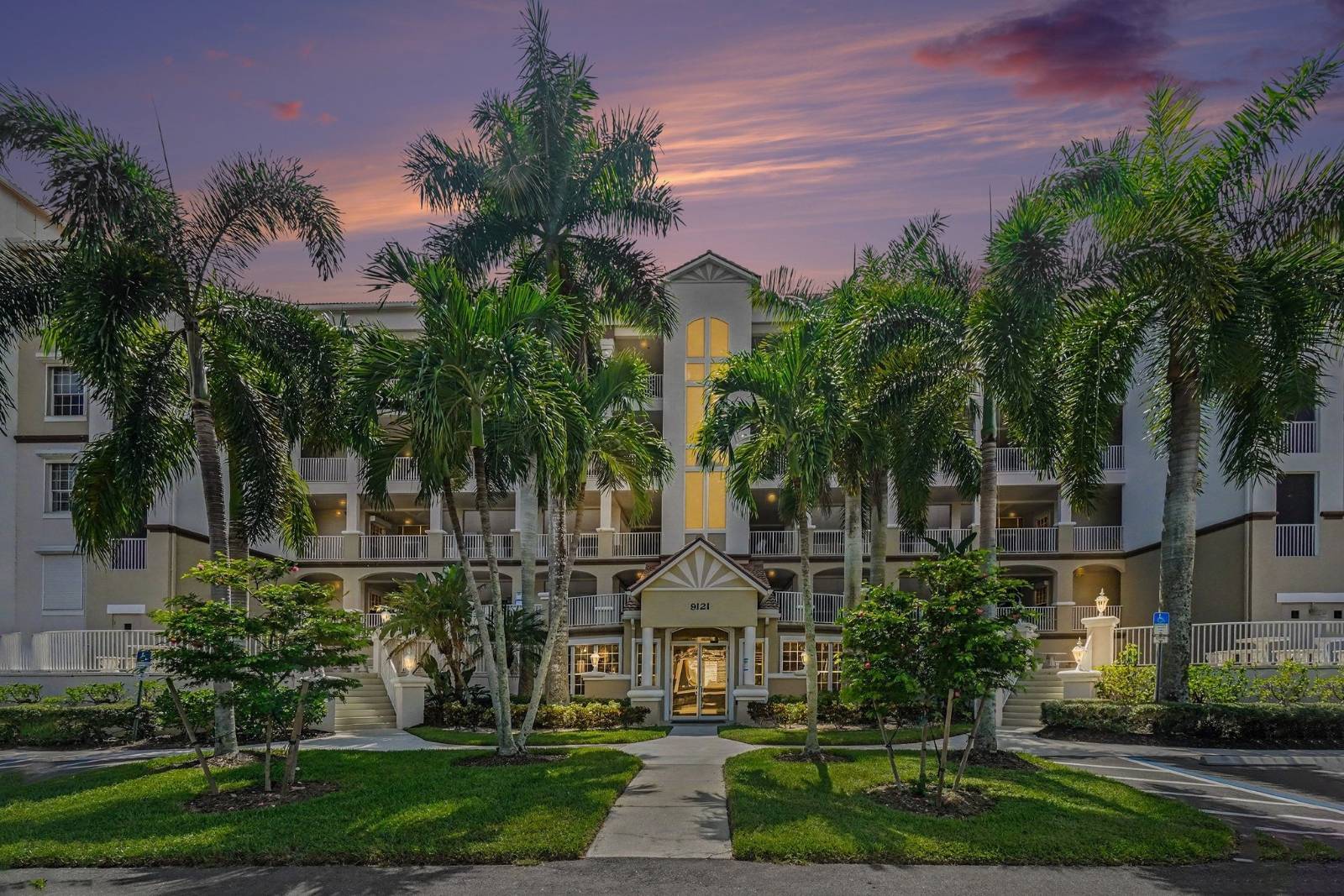 9121 Southmont Cv, #201, Fort Myers, FL 33908