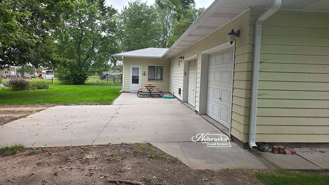 Photo 14 of 56 of farm or ranch property listing at 1365 N Wild Rose Road, Hershey, NE 69143