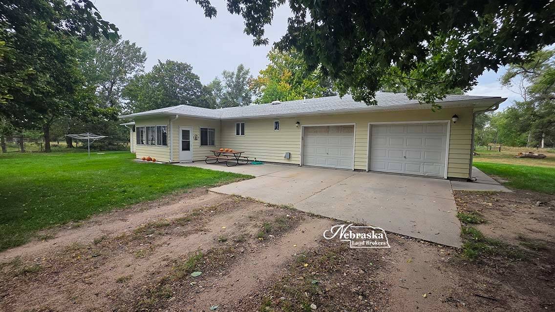 Photo 12 of 56 of farm or ranch property listing at 1365 N Wild Rose Road, Hershey, NE 69143