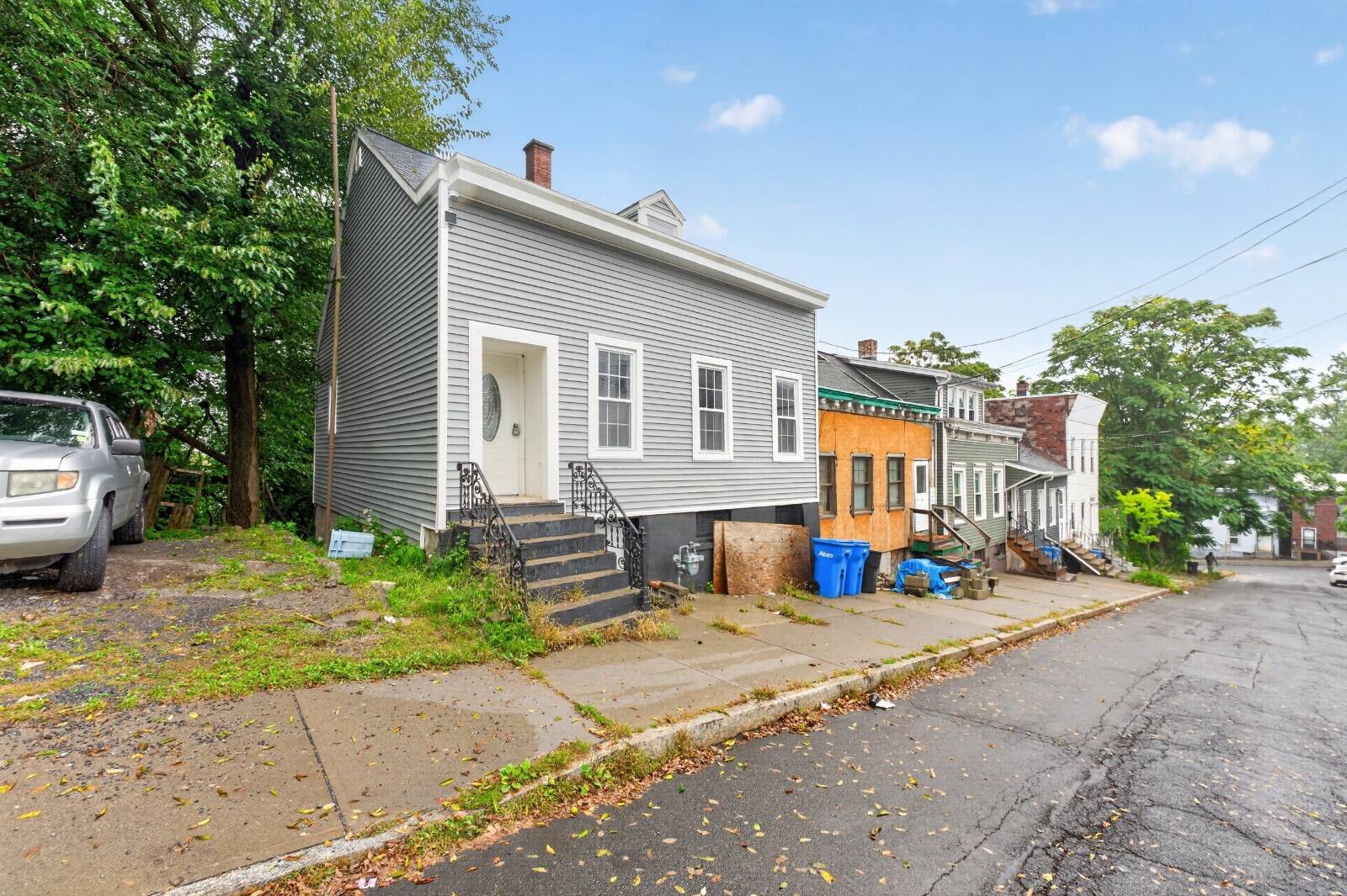 11 Cuyler St
