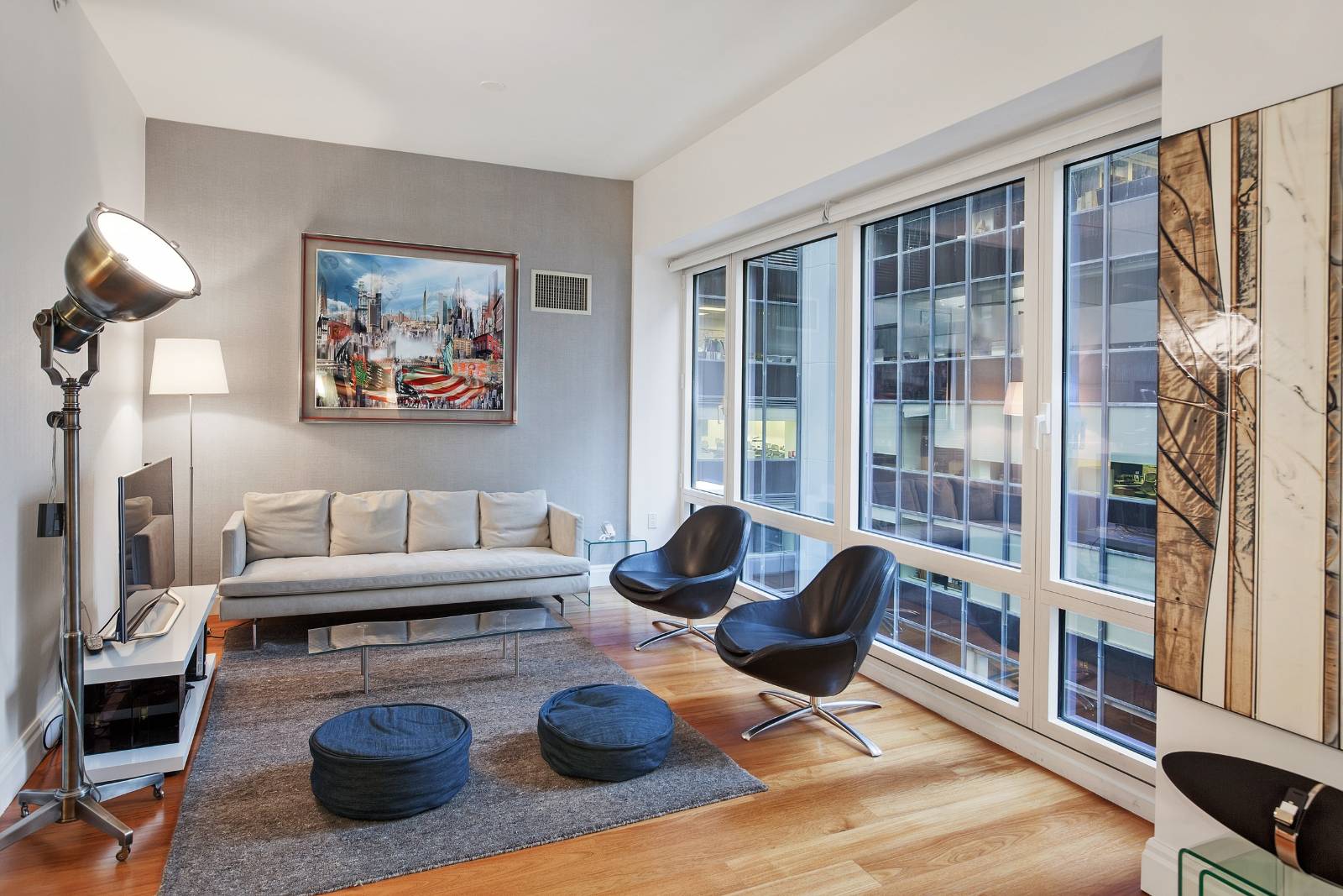 33 West 56th Street, #8E