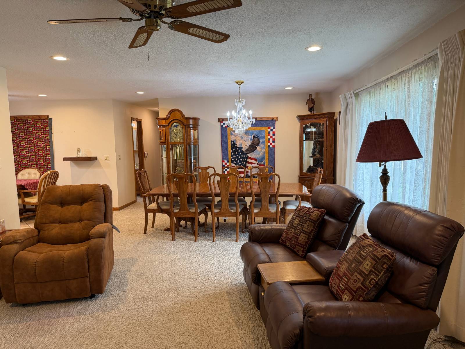 Photo 3 of 51 of home listing at 736 N H, Broken Bow, NE 68822