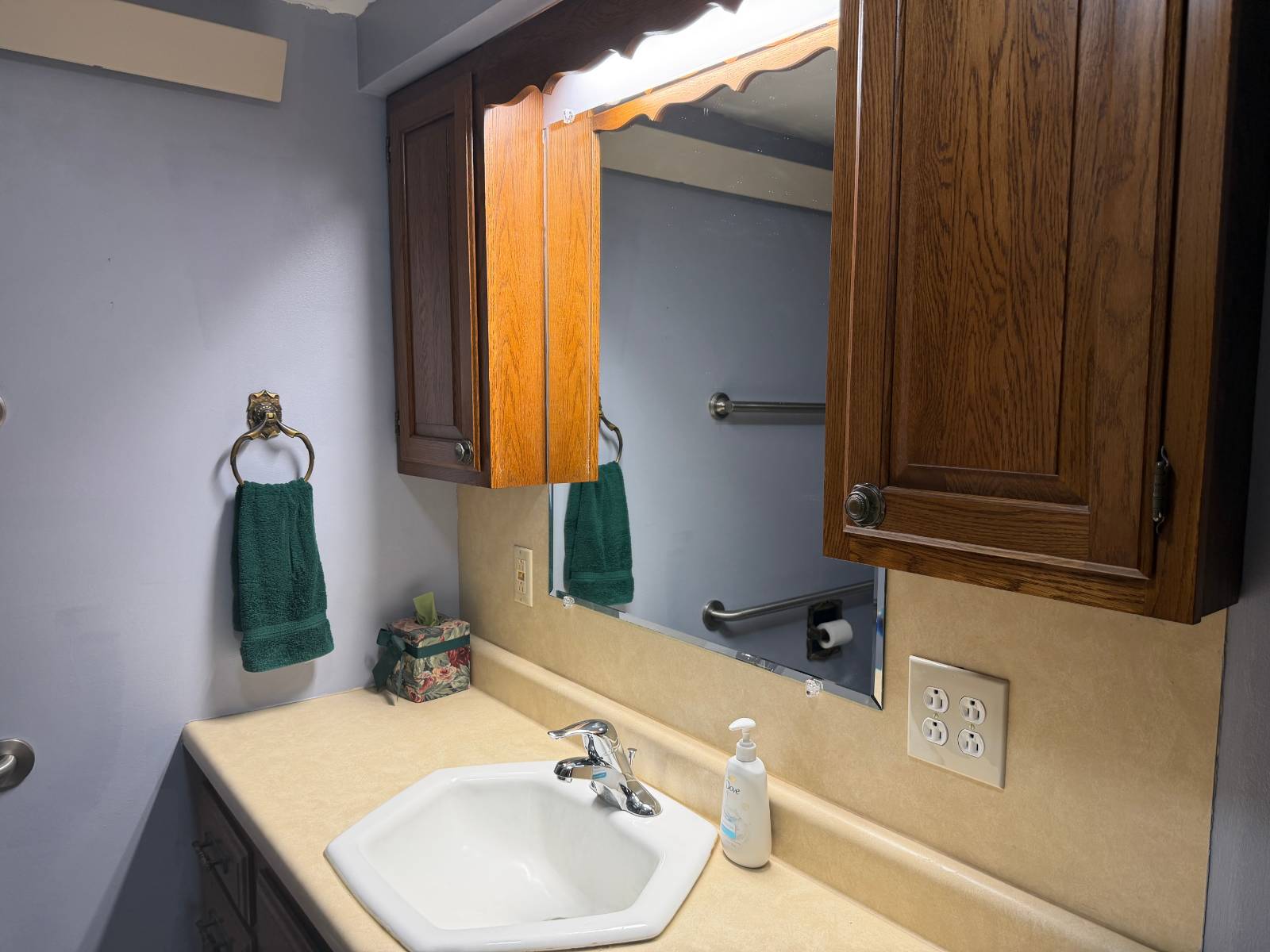 Photo 44 of 51 of home listing at 736 N H, Broken Bow, NE 68822