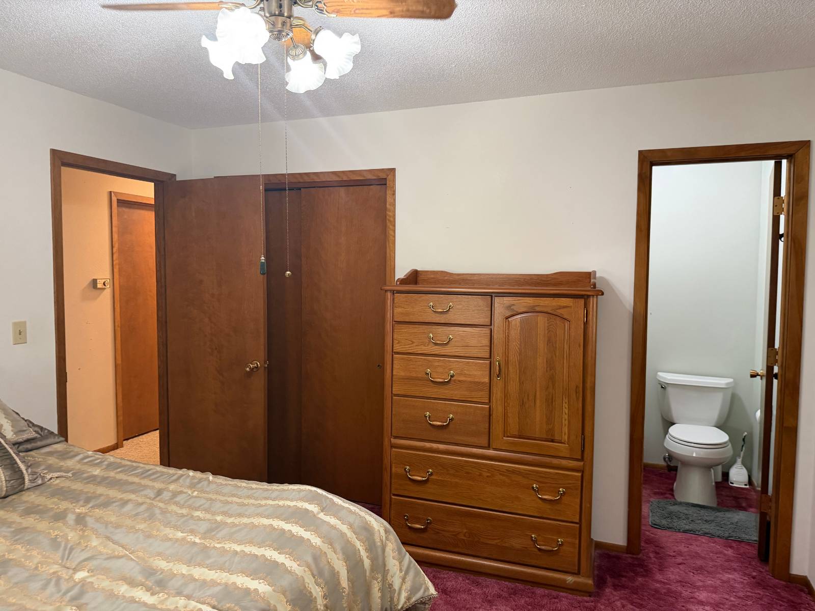 Photo 32 of 51 of home listing at 736 N H, Broken Bow, NE 68822