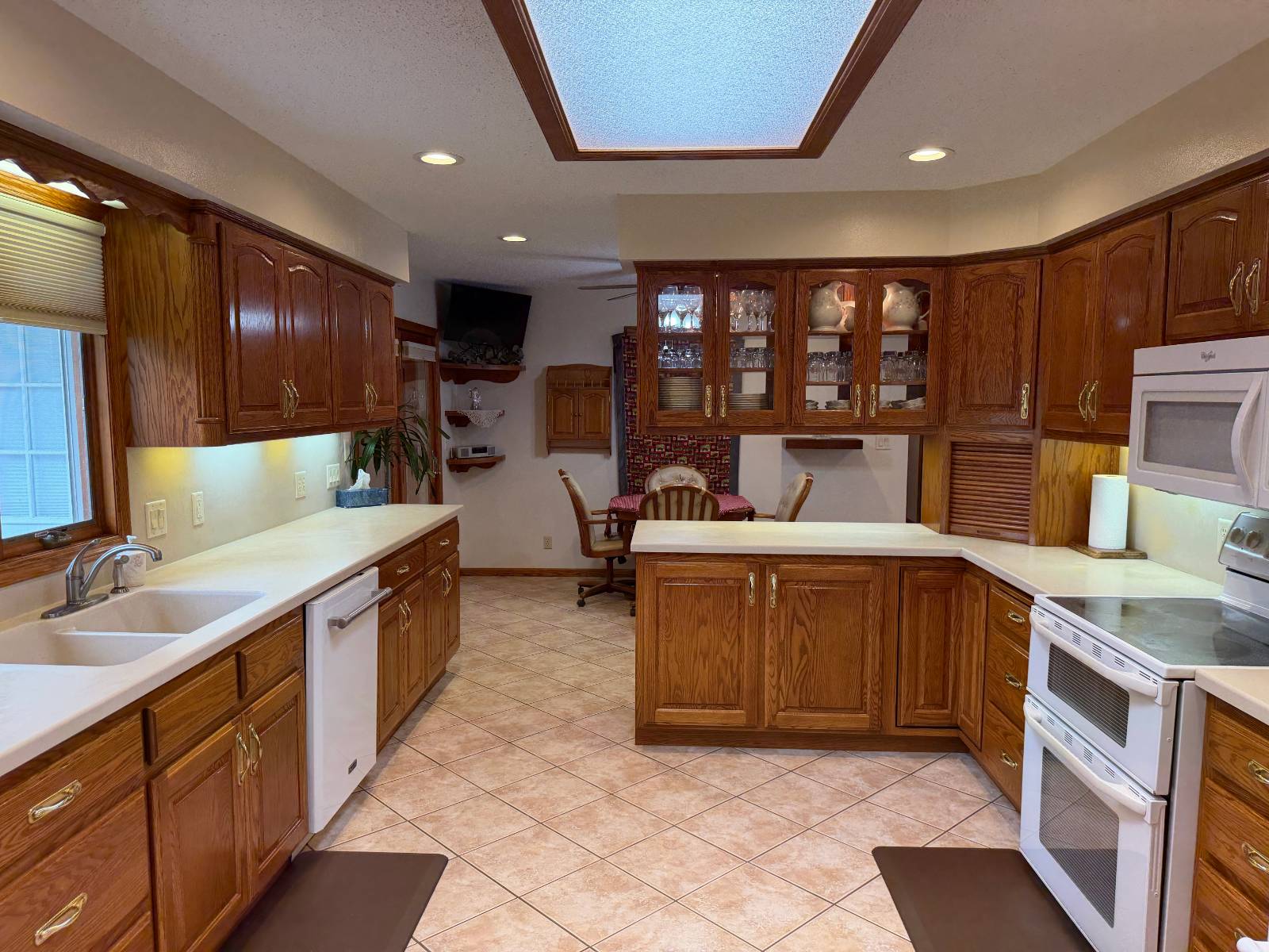 Photo 14 of 51 of home listing at 736 N H, Broken Bow, NE 68822