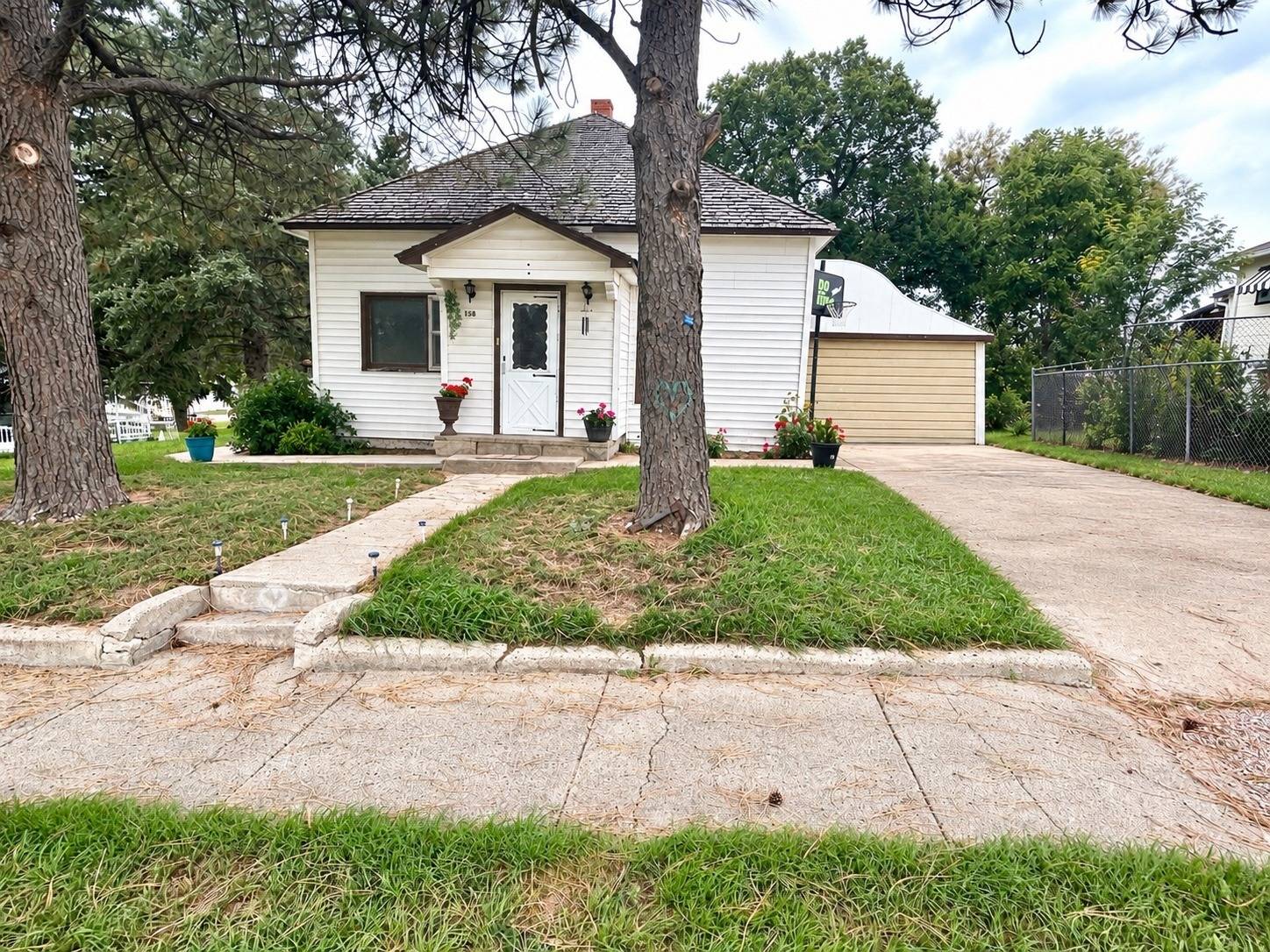 Photo 1 of 12 of home listing at 158 Maverick, Gordon, NE 69343