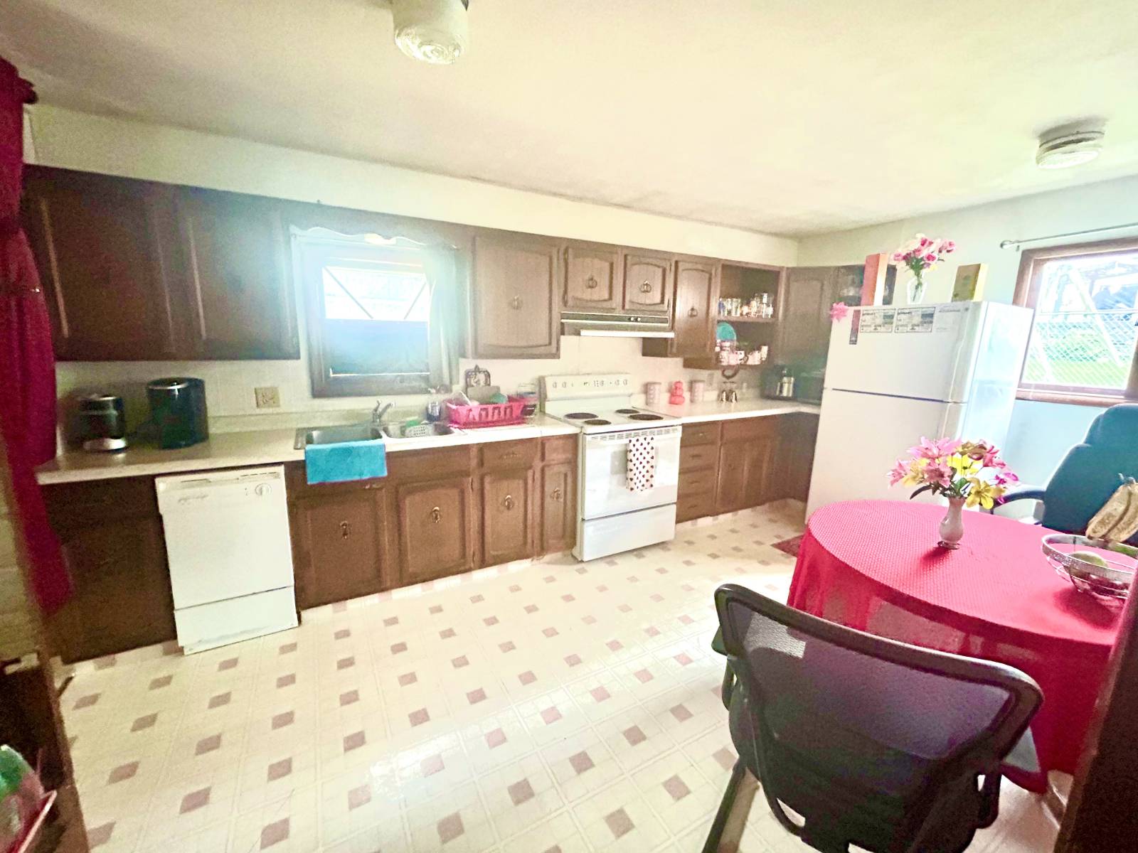 Photo 5 of 12 of home listing at 158 Maverick, Gordon, NE 69343
