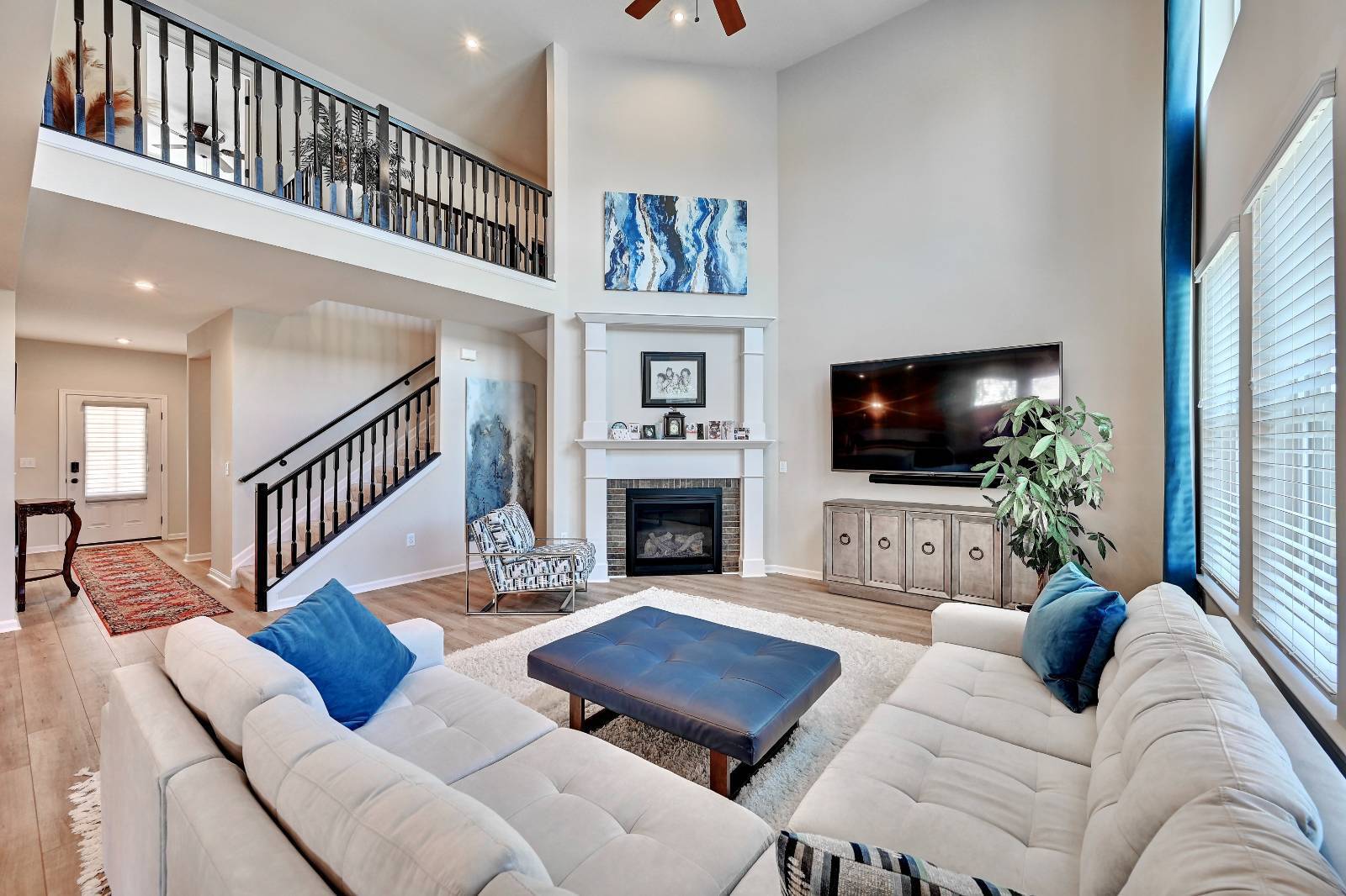 10081 Barronne St.