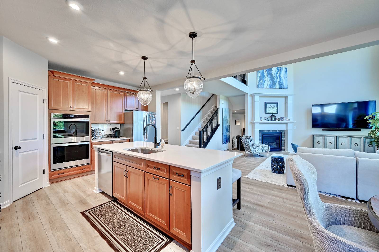 10081 Barronne St.