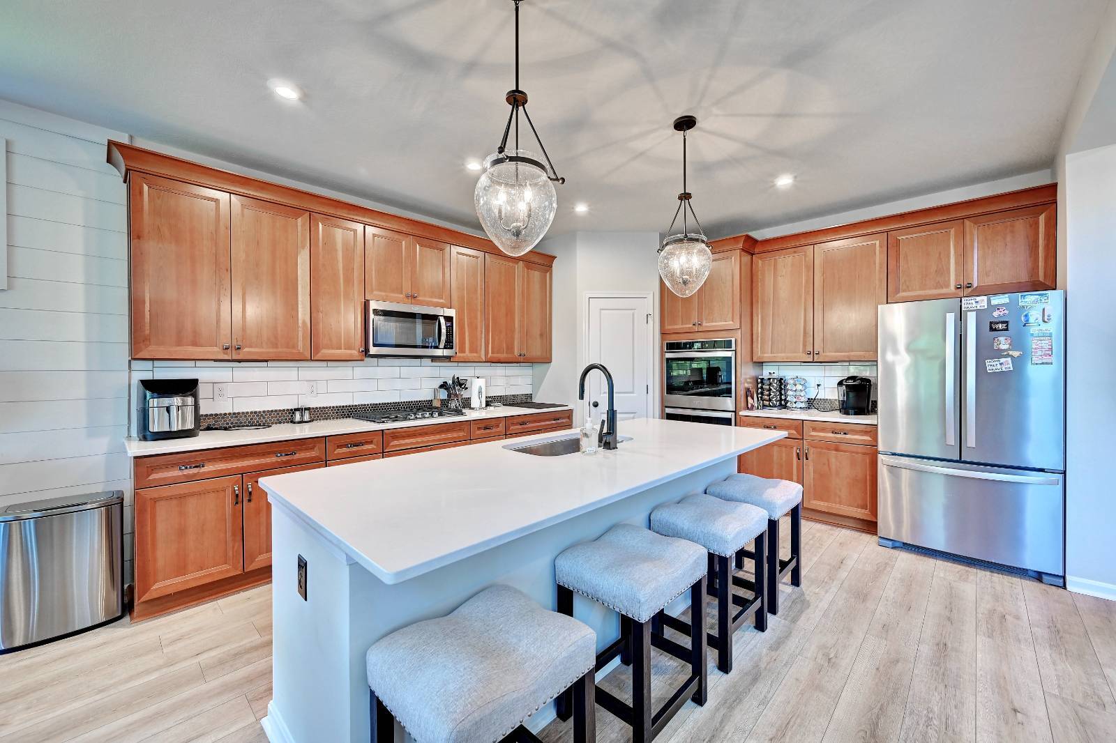 10081 Barronne St.