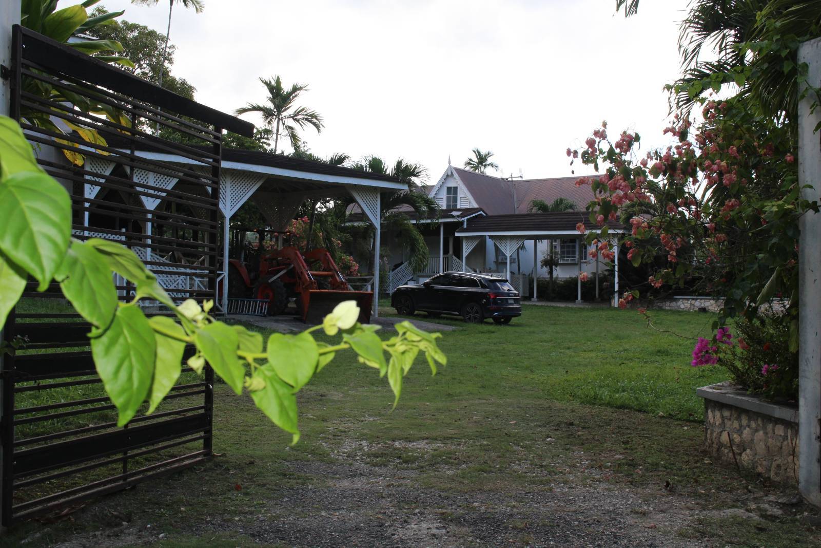 1 Windsor Estate, Retreat Jamaica, FL 00000
