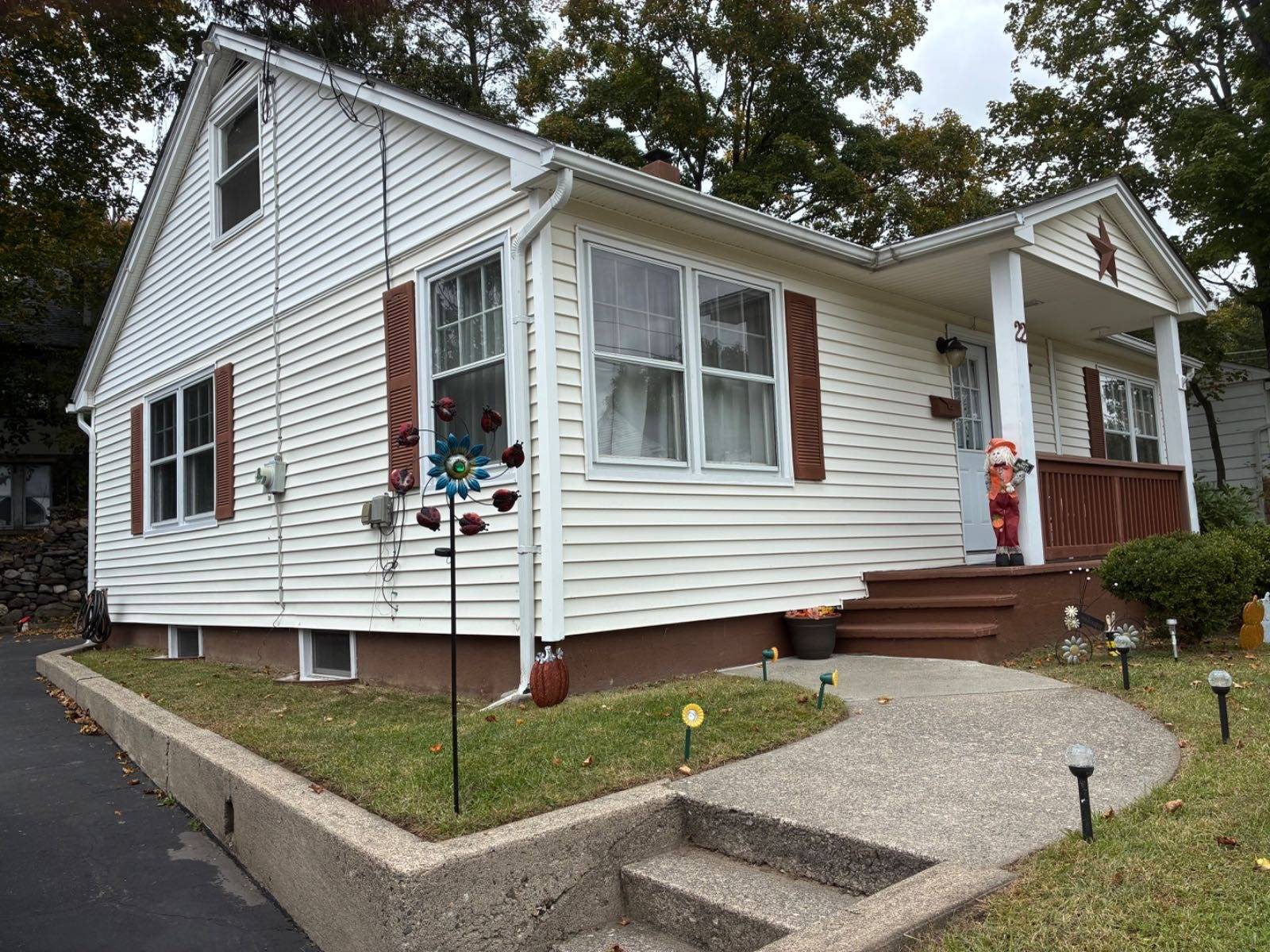 22 Farnum St