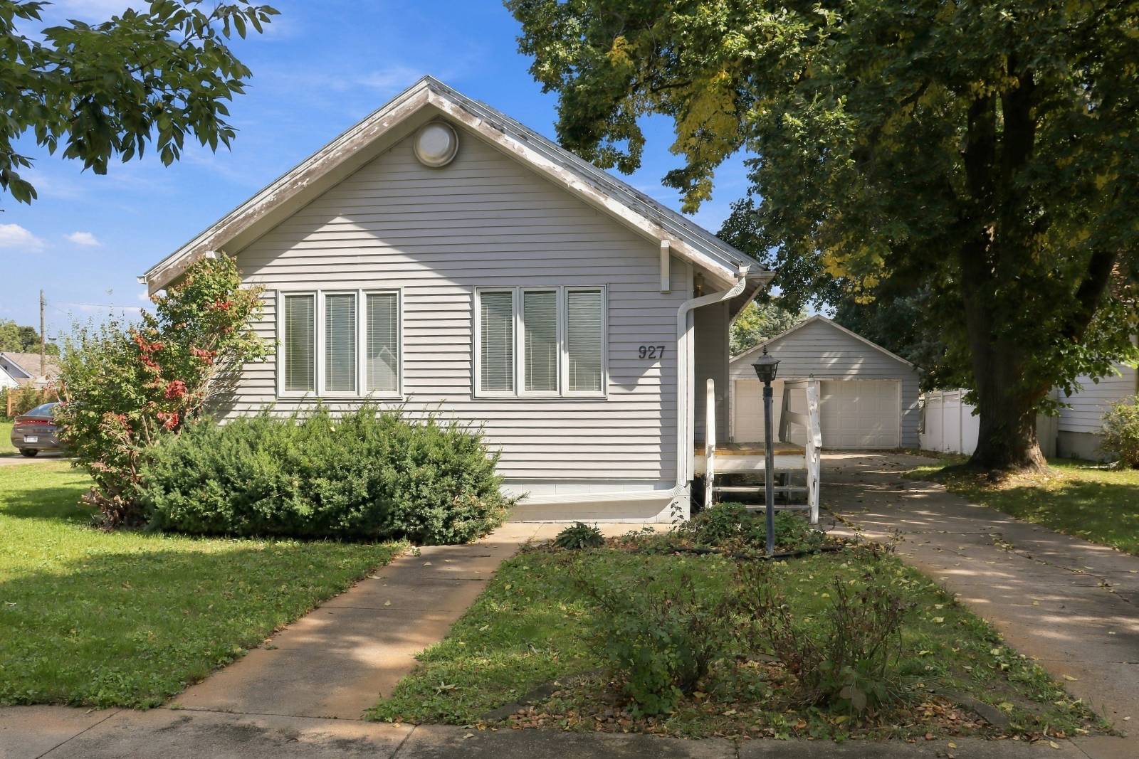 Photo 1 of 21 of home listing at 927 S 2nd street, Albion, NE 68620