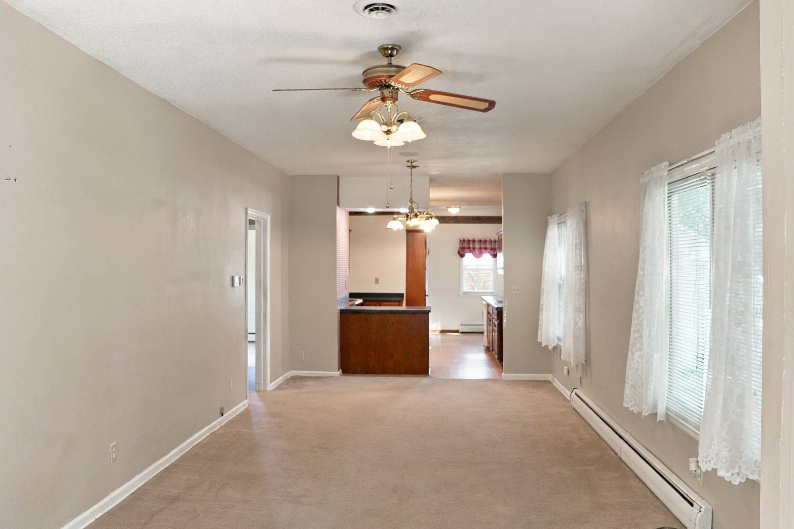 Photo 3 of 21 of home listing at 927 S 2nd street, Albion, NE 68620