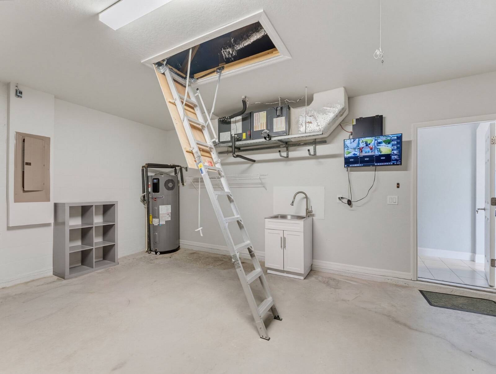 8151 WILDER LOOP, Lakeland, FL 33809
