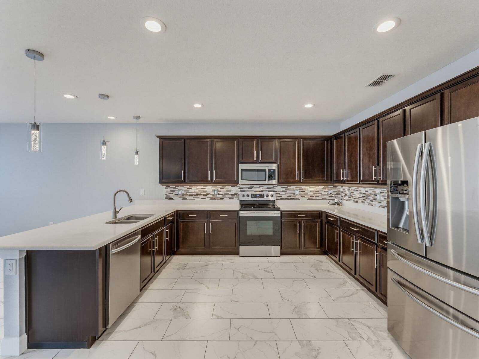 8151 WILDER LOOP, Lakeland, FL 33809