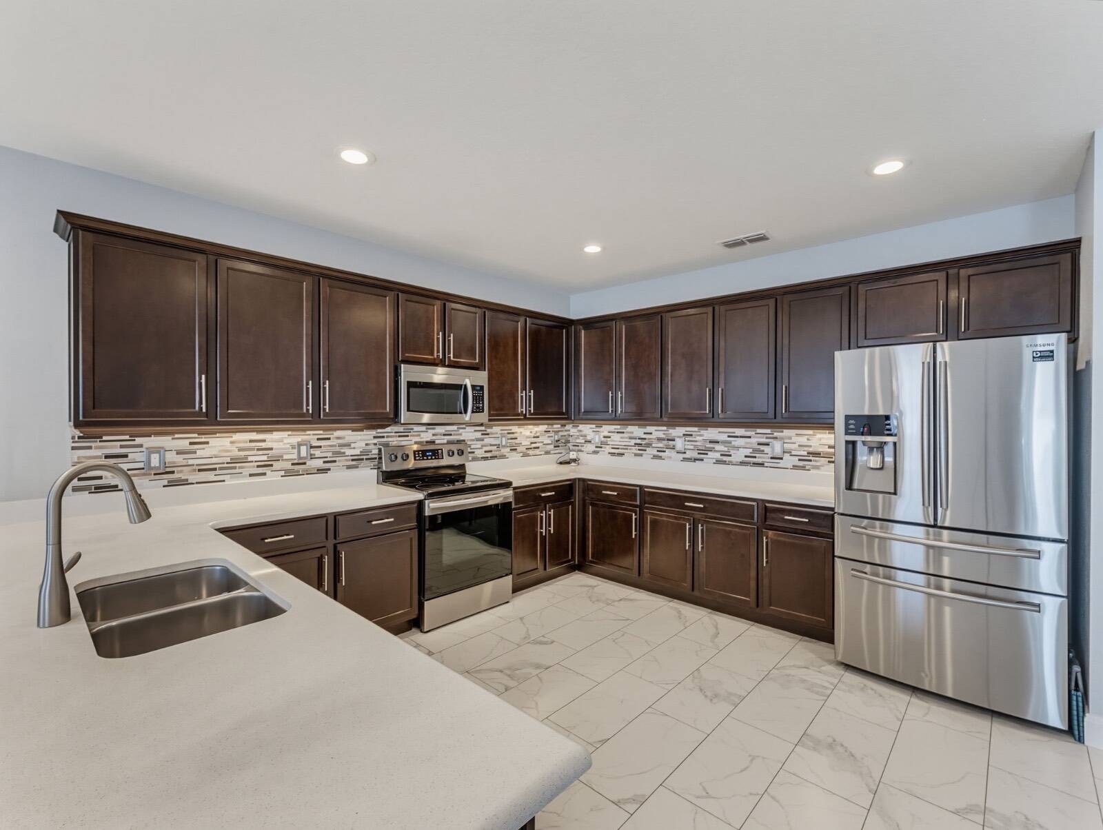 8151 WILDER LOOP, Lakeland, FL 33809