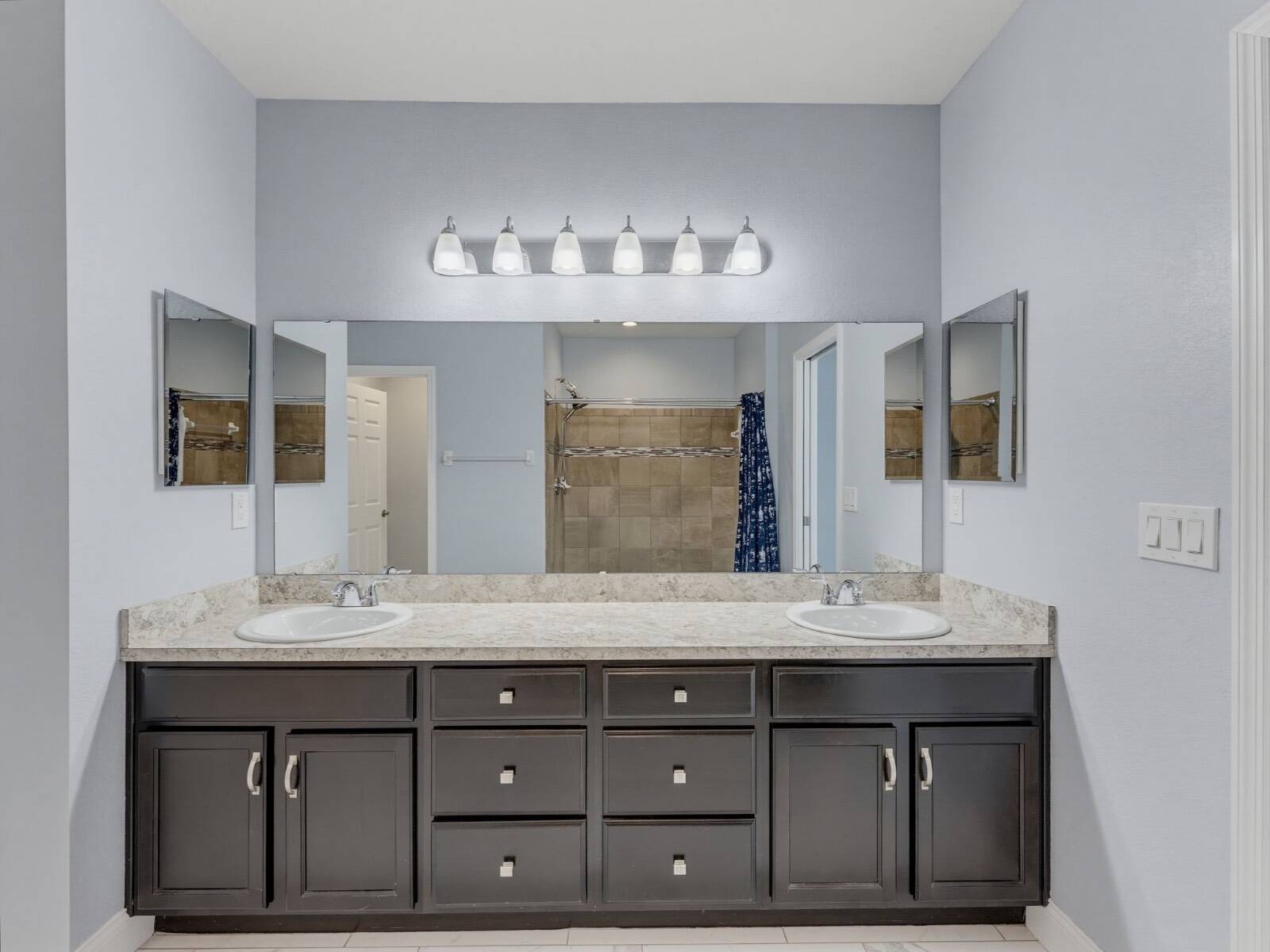 8151 WILDER LOOP, Lakeland, FL 33809