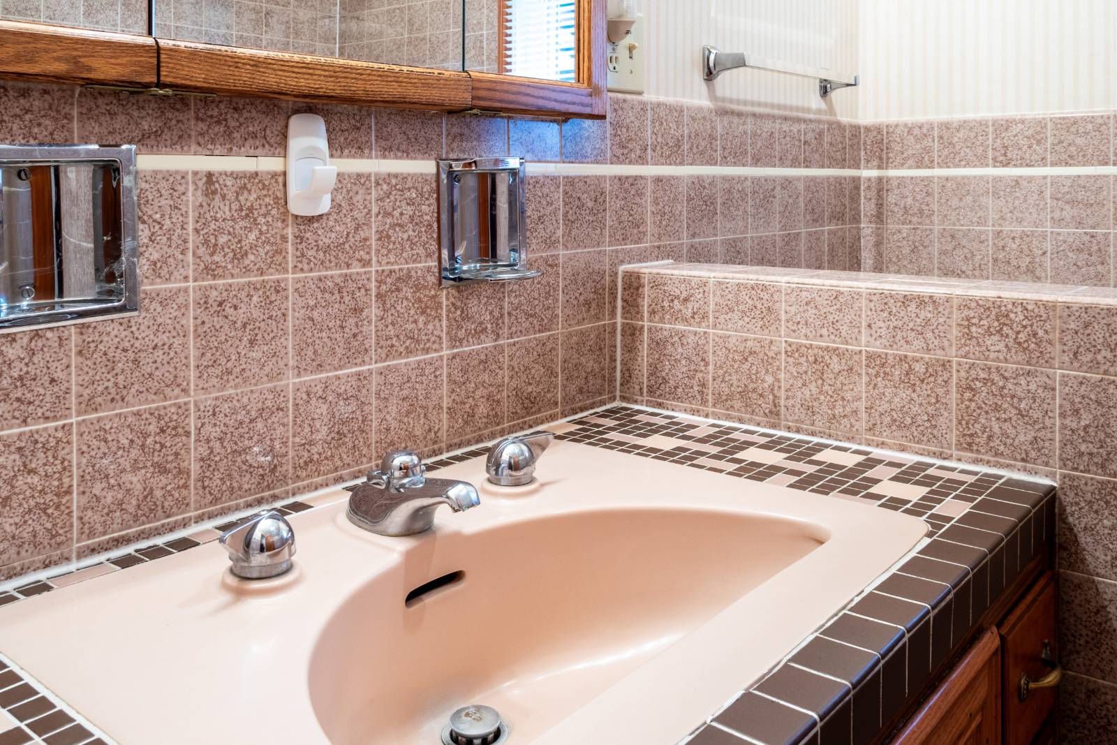 Photo 54 of 60 of home listing at 1428 Emerson, Alliance, NE 69301