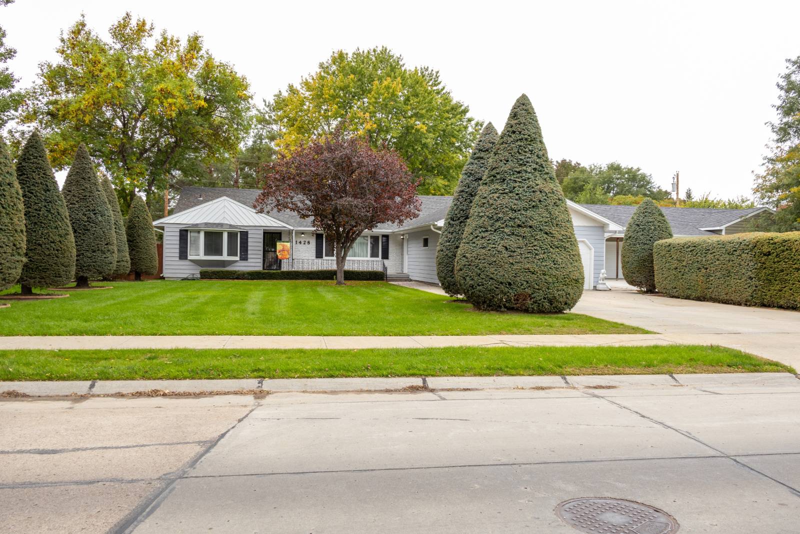 Photo 1 of 60 of home listing at 1428 Emerson, Alliance, NE 69301