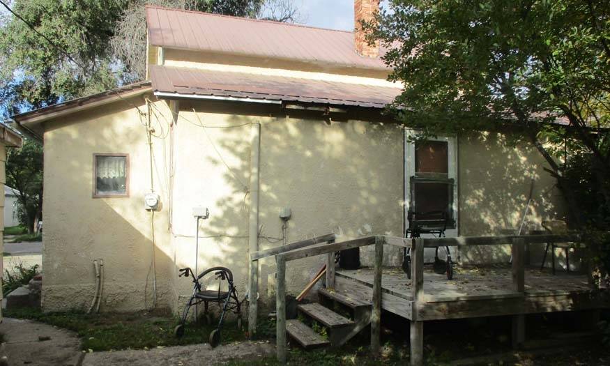 Photo 2 of 9 of home listing at 109 N Pine, Gordon, NE 69343