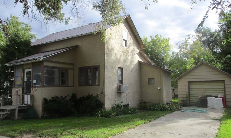 Photo 1 of 9 of home listing at 109 N Pine, Gordon, NE 69343