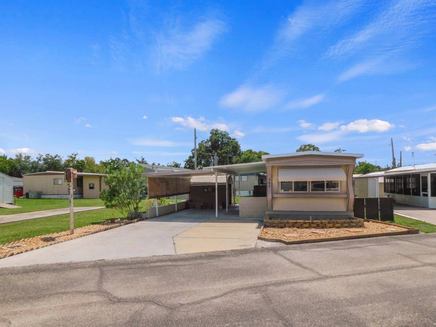 305 Mels Drive, Lakeland, FL 33815