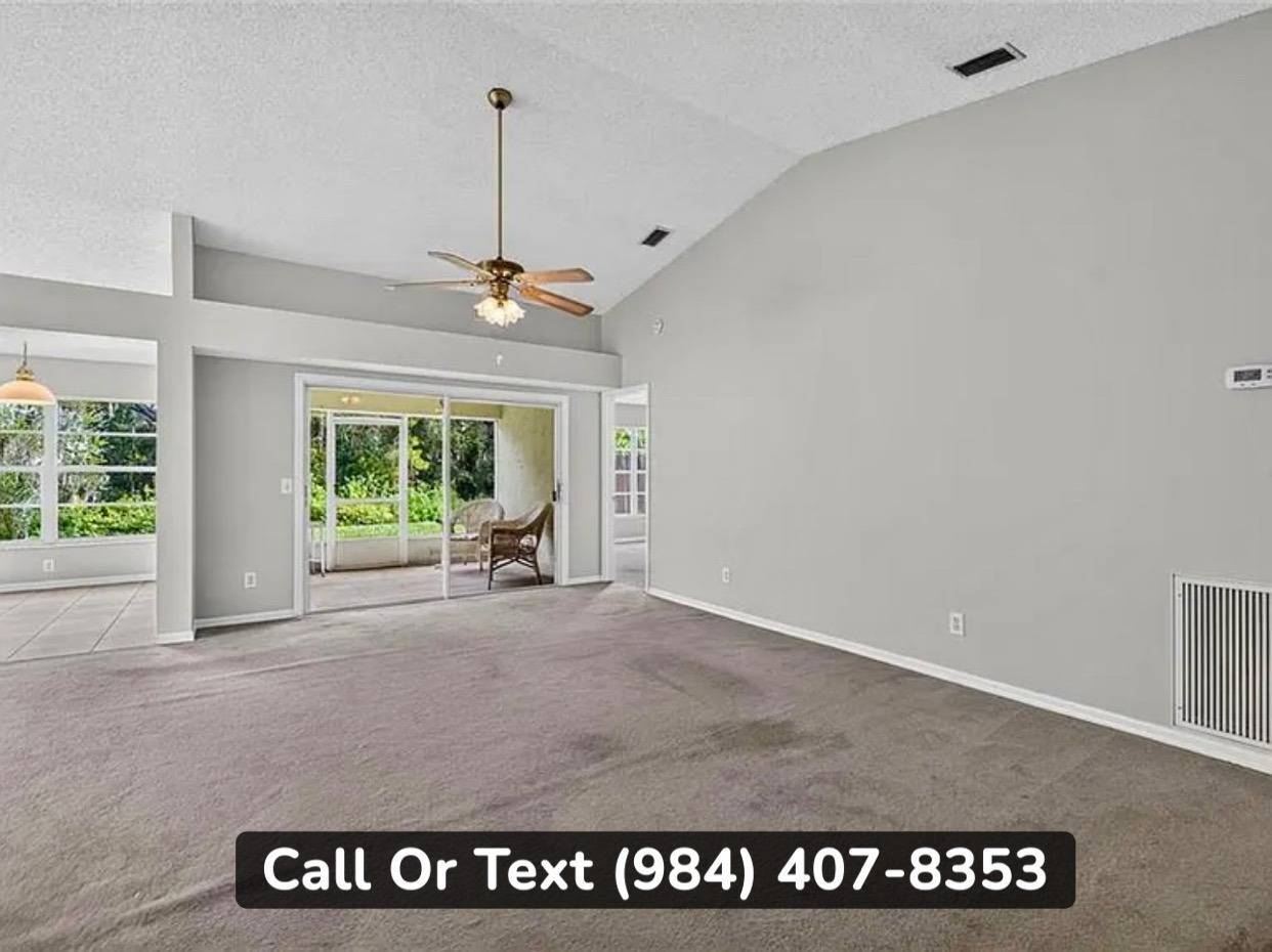 1004 Hardwood Dr, Valrico, FL 33596
