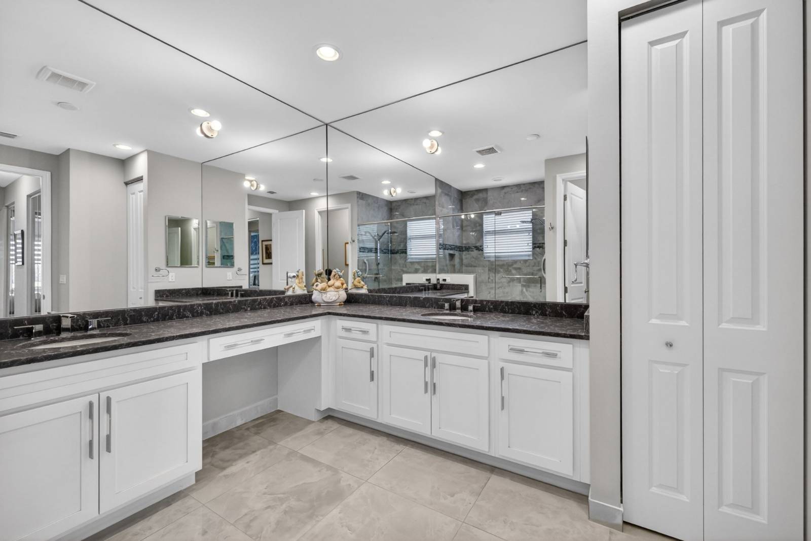 13042  SW Brook View Terrace, Port Saint Lucie, FL 34987