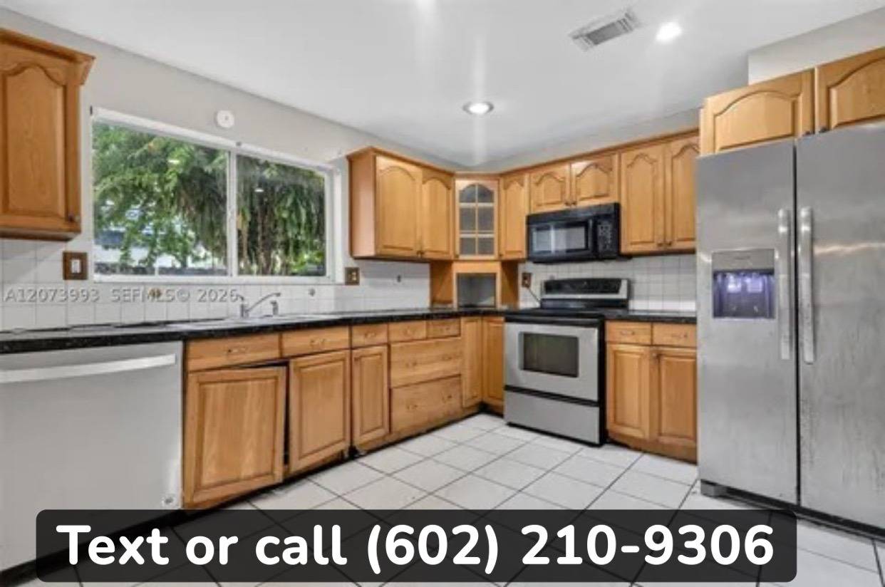 223 NE 211th Ter, Miami, FL 33179