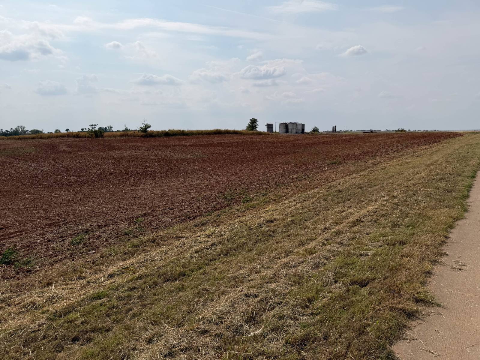 Photo 3 of 4 of land for sale at S Cleveland St. & Wheat Capital Rd, Enid, OK 73773