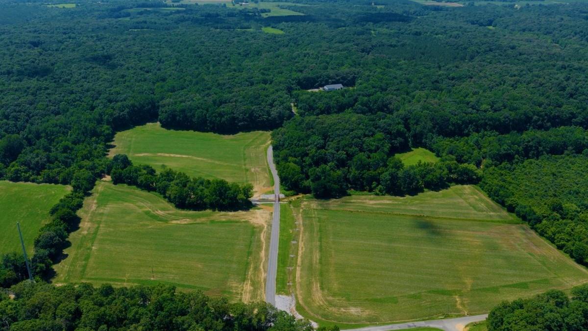 5279 State Line Road East