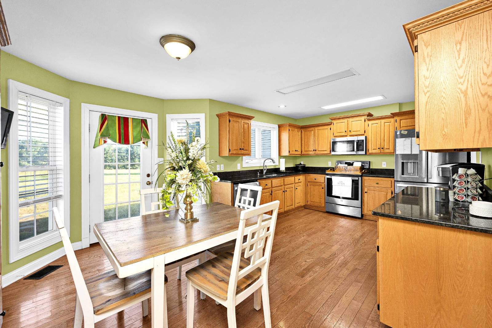 175 West Side Drive