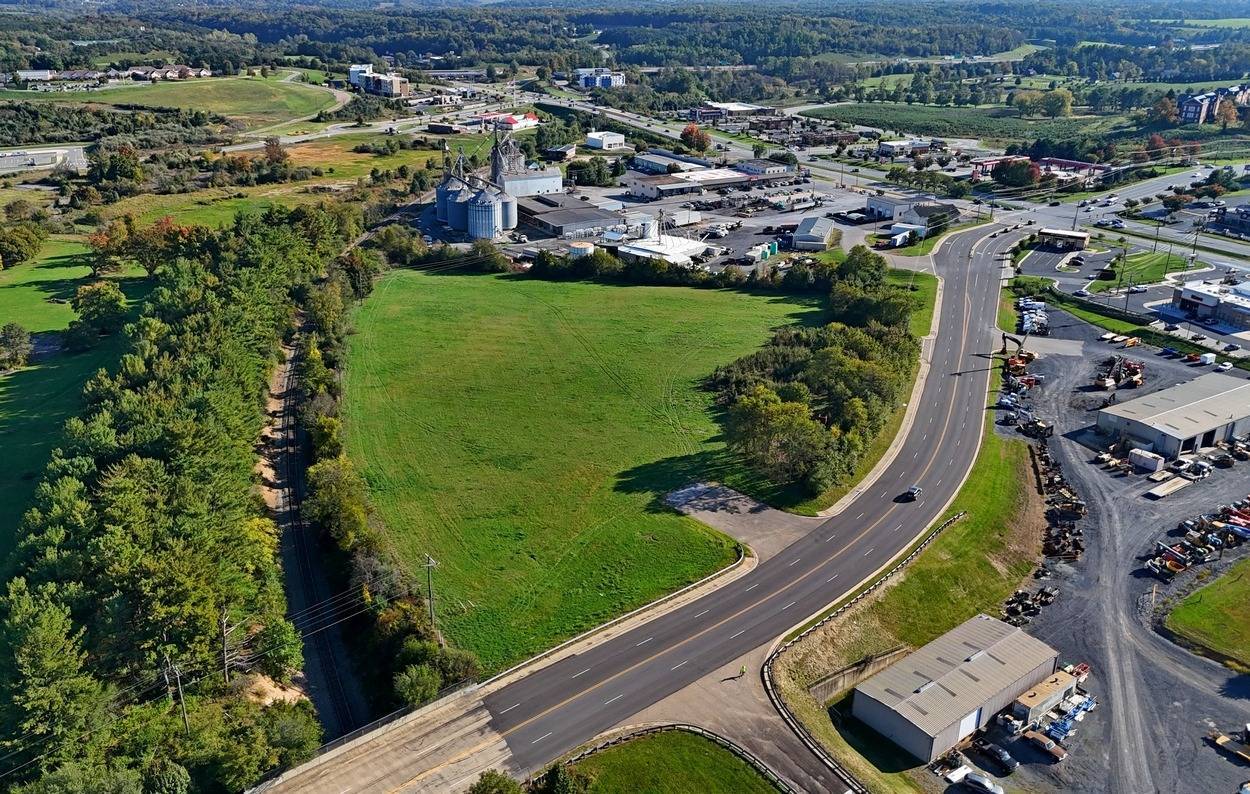 Photo 5 of 25 of land for sale at TBD N Frontier Drive, Staunton, VA 24401