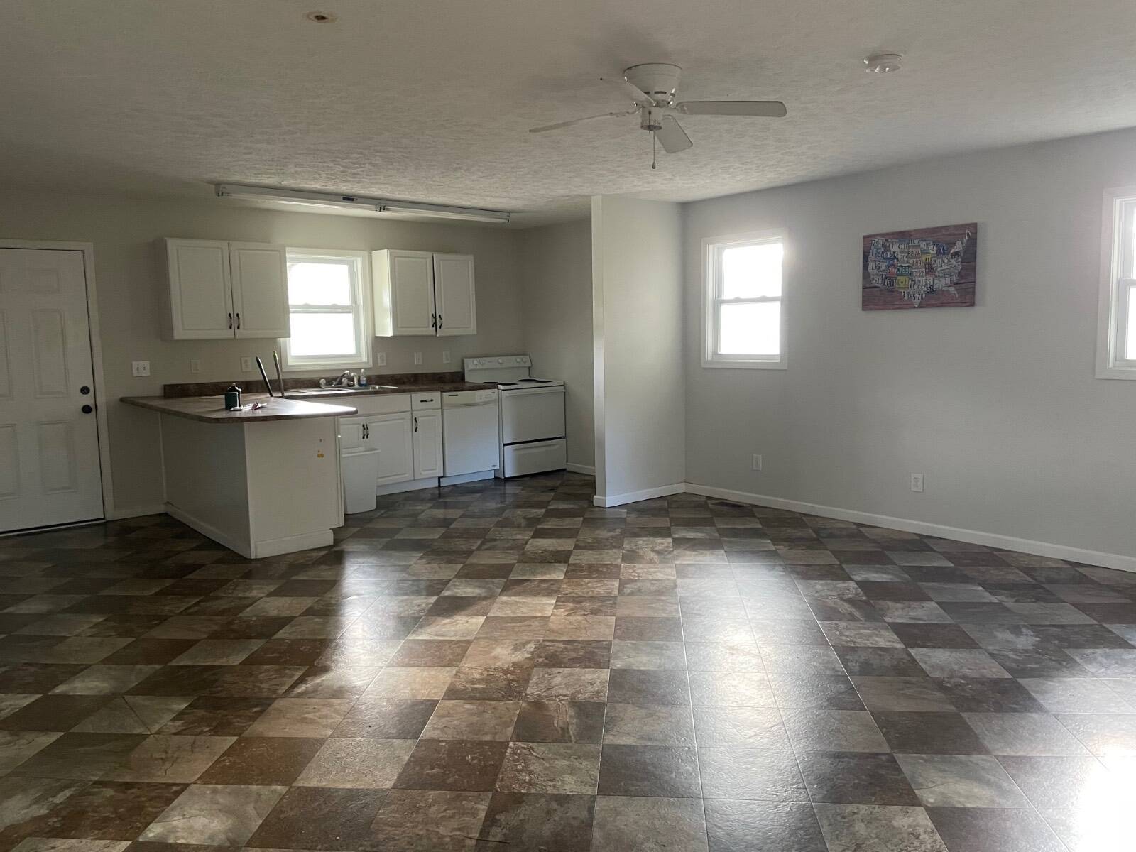 124 S Main