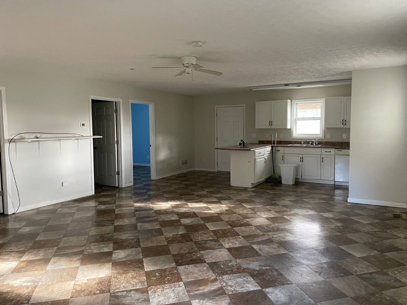 124 S Main