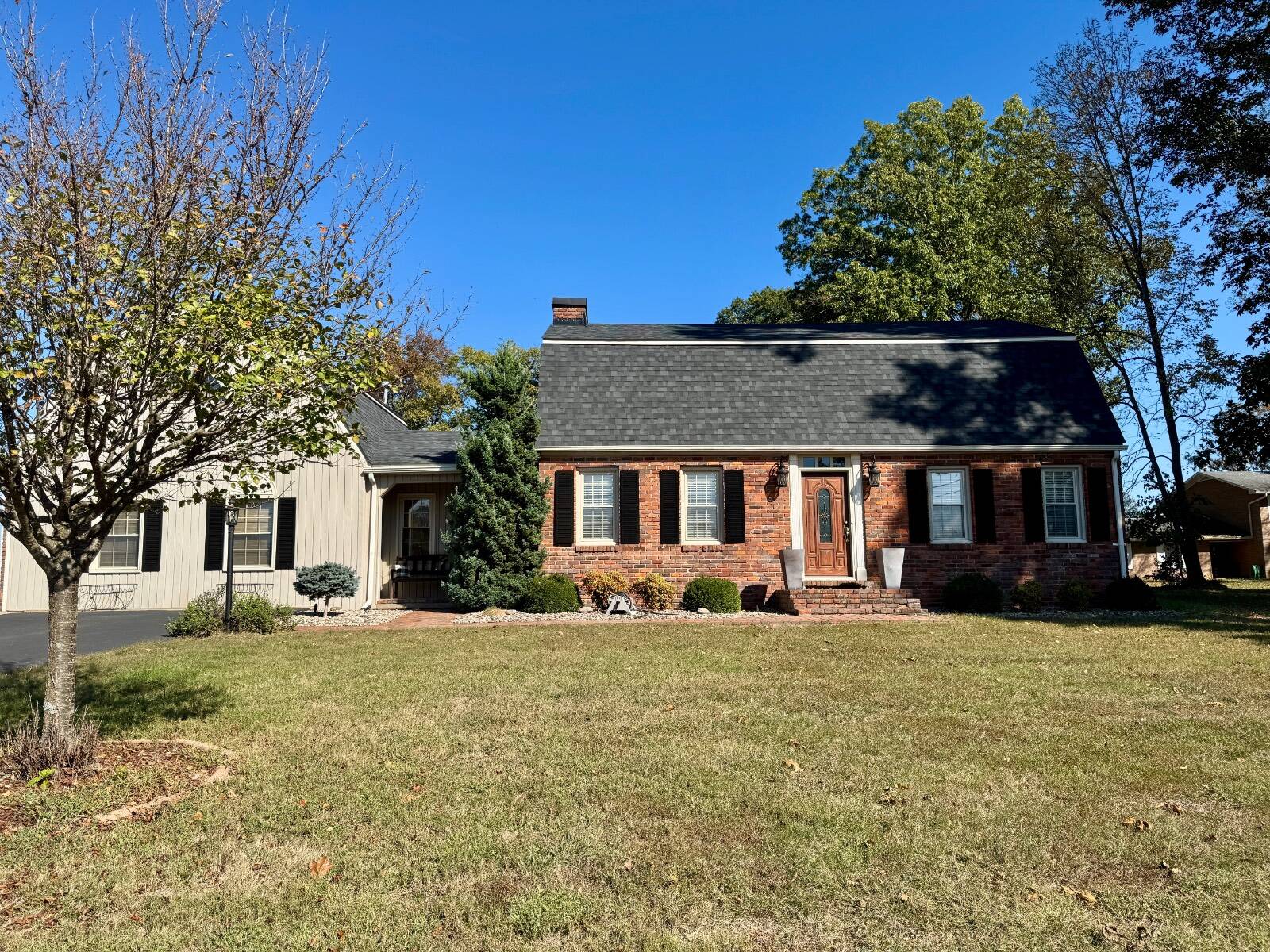 303 Cardinal Dr.