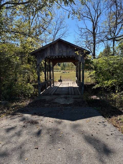 Photo 4 of 18 of farm or ranch property for sale at 2667 McElroy Pike, Lebanon, KY 40033