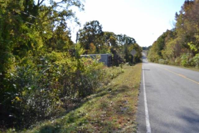 Photo 3 of 27 of land for sale at 2.5ac Old State Hwy 52, Celina, TN 38551