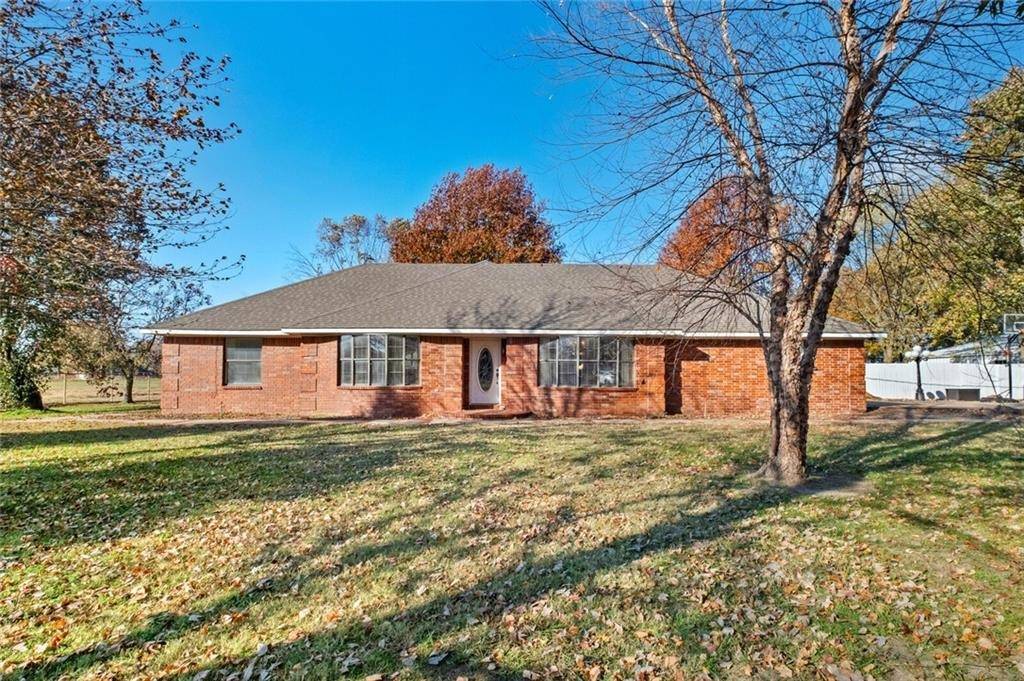 Photo 2 of 41 of land for sale at 399 Pioneer Ln, Gentry, AR 72734