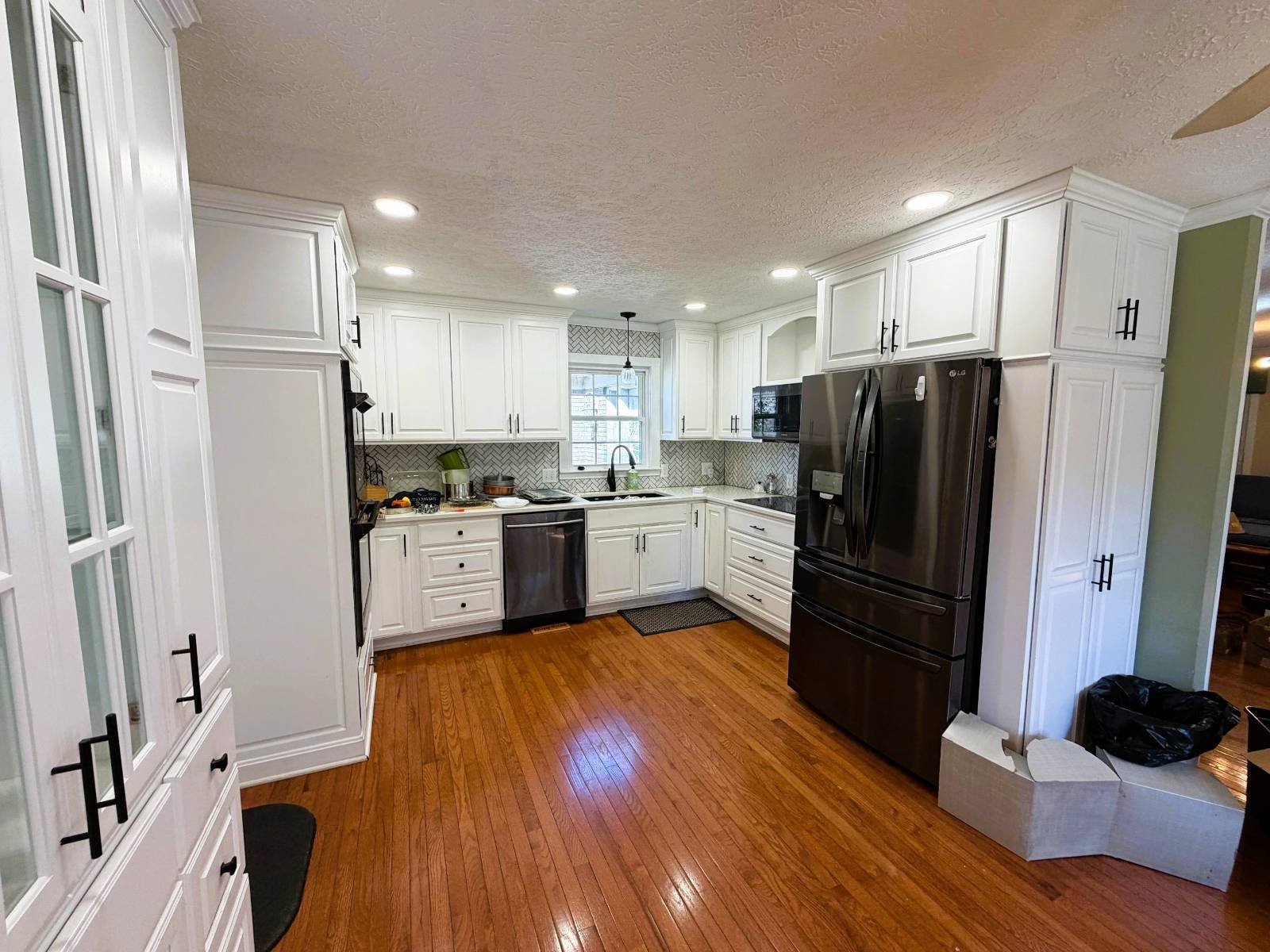 413 Lakeview Drive
