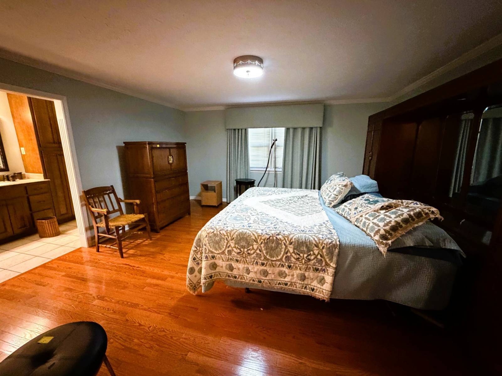 413 Lakeview Drive