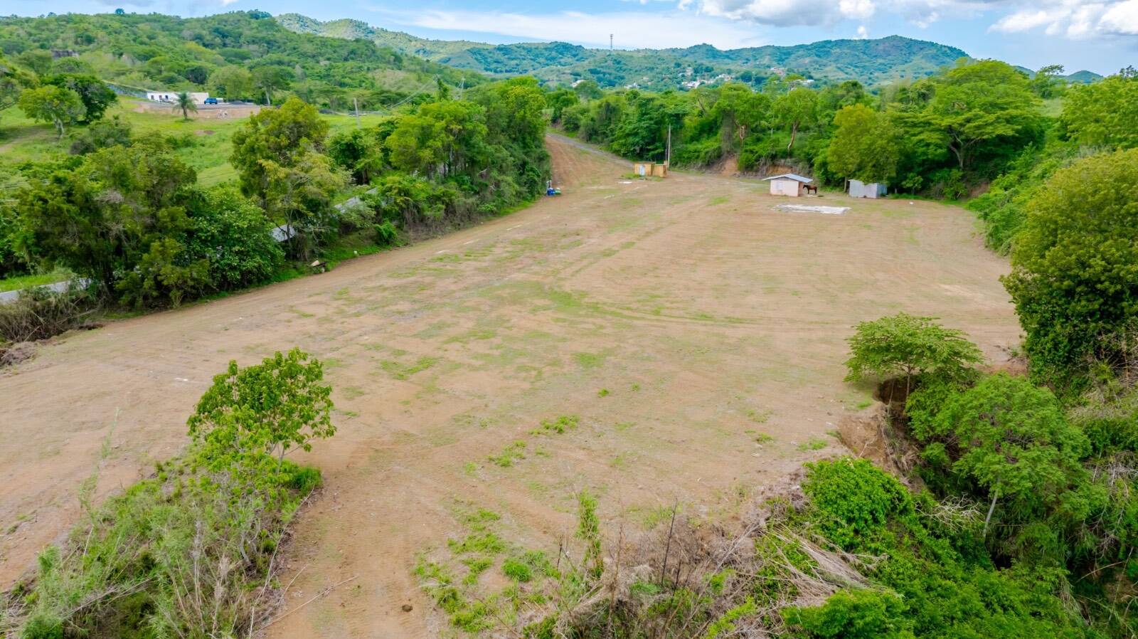 Photo 5 of 9 of land for sale at 1.3 Carr 704 Km 1.3, Coamo, PR 00769