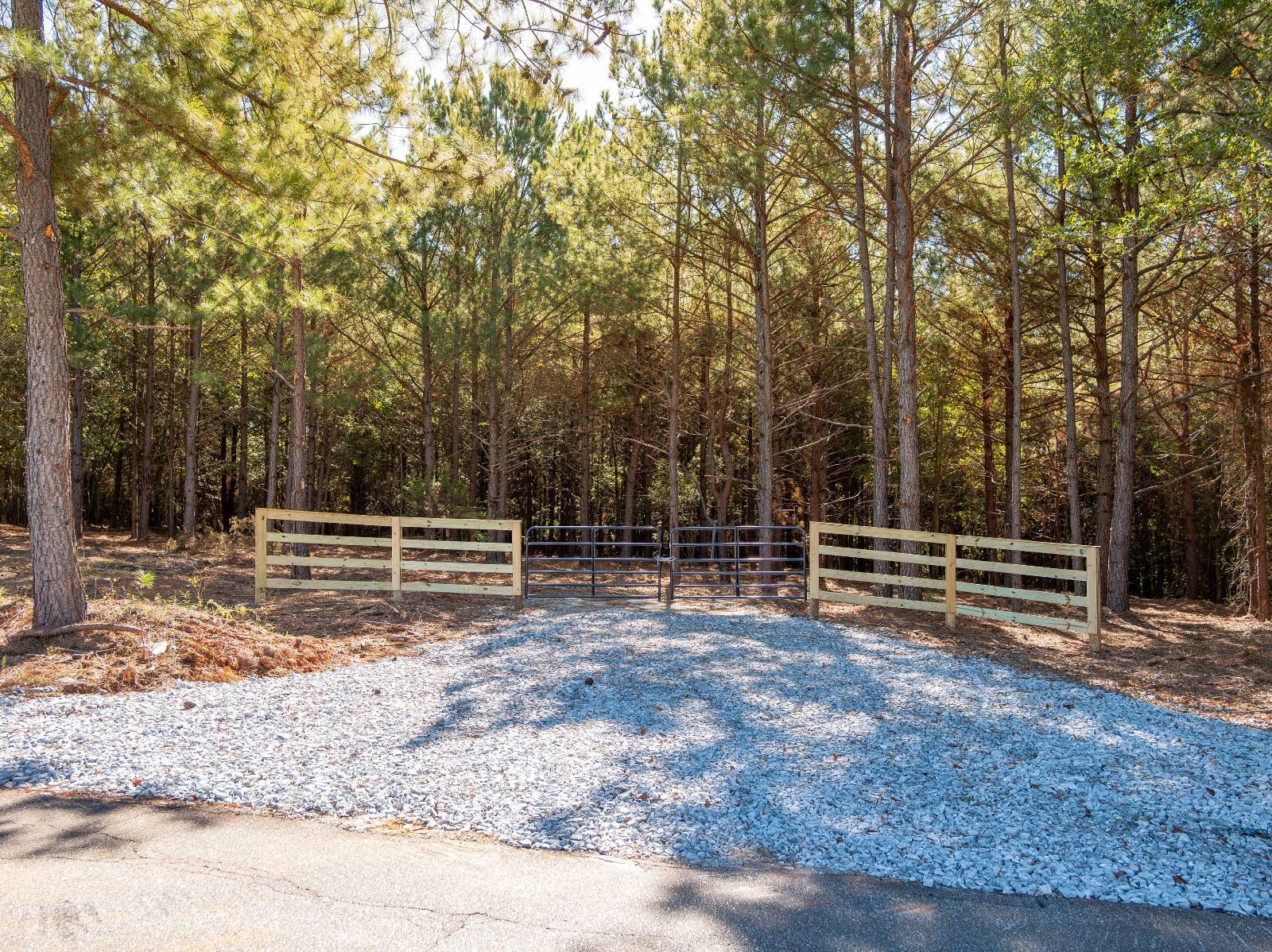 Photo 1 of 16 of land for sale at 00 Summit Drive #2, Liberty, SC 29657